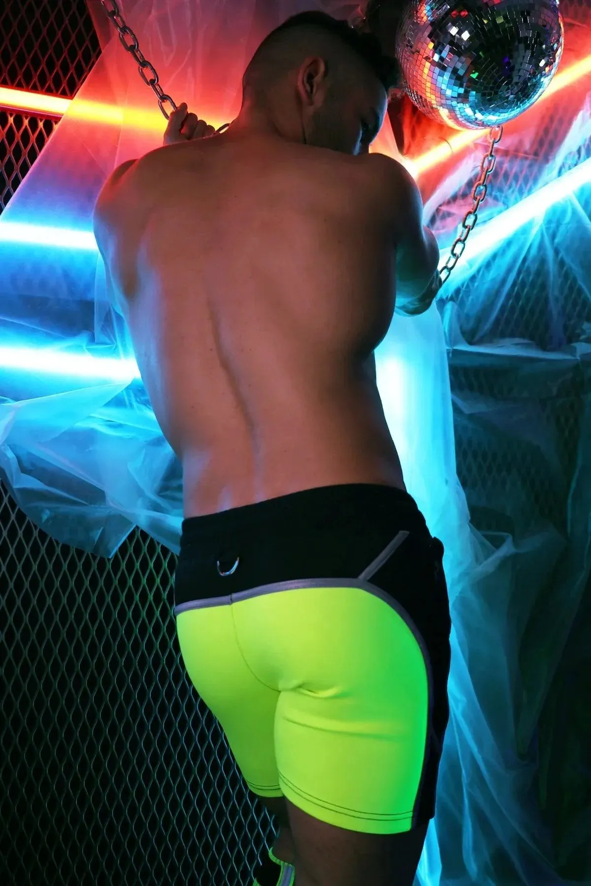 AKIRA REFLECTIVE SHORTS NEON YELLOW
